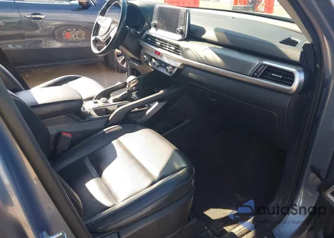 2021 Kia Telluride Lx z USA, uszkodzony, nr VIN 5XYP2DHCXMG139907